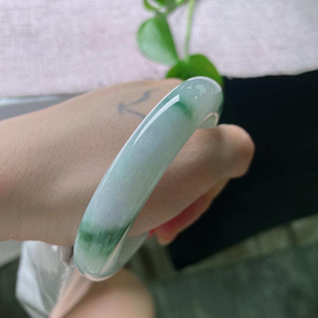55.4/12.1/9.0，飘花正圈，耐看，优雅，甜美，大气，一点皮纹，ss56094a
