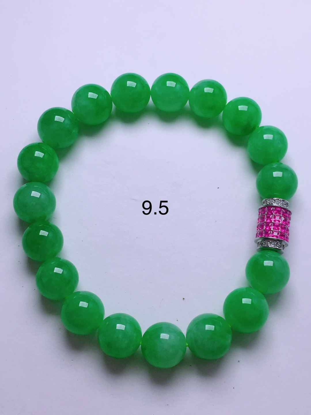 ️绿珠子手串，晶莹剔透，新颖时尚，9.5
