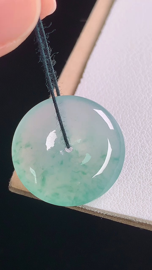 ️冰飘花平安扣，无裂，尺寸:21.7-4.8mm 17