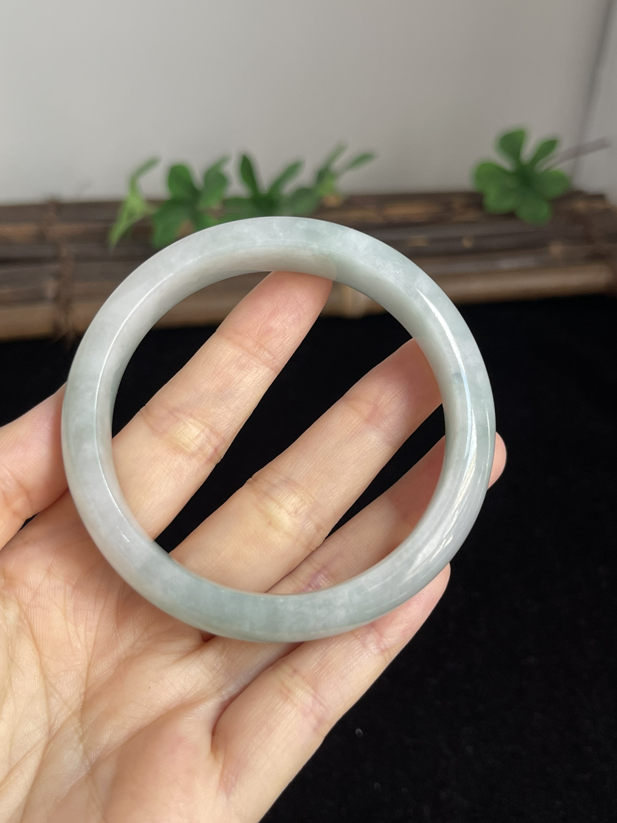 正圈57.3圈口，翡翠手镯