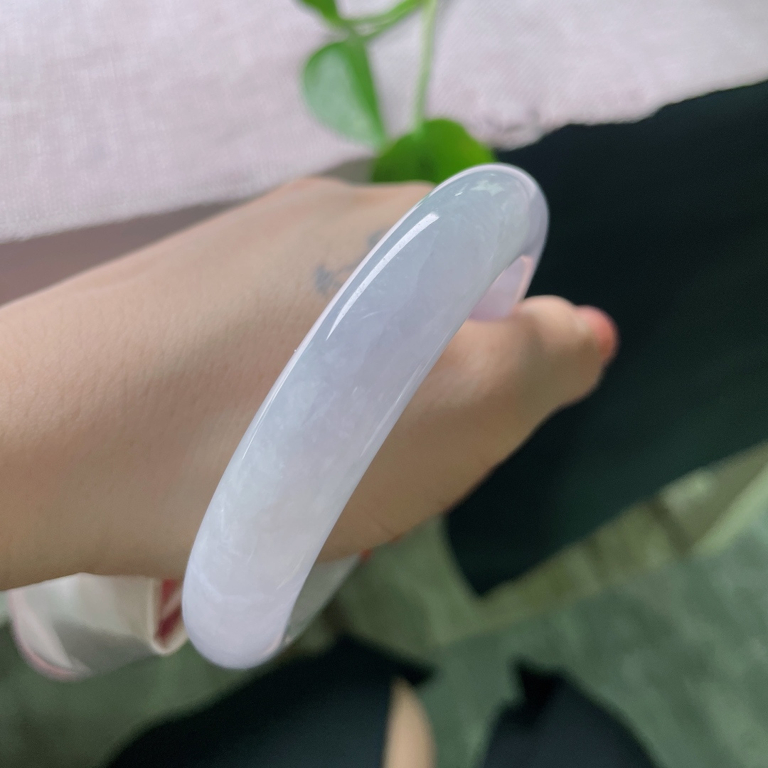 58.7/12.9/9.8，正圈，冰透底色搭配薄雾淡紫，清冷小众，仙气十足，年轻女生，有纹，ss56437a
