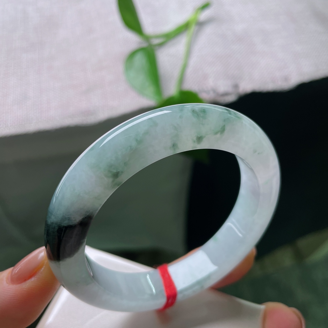 54.7/12.4/9.4，飘花正圈，耐看，水润，冰感好，贵气，耐看，一点皮纹，ss56440a