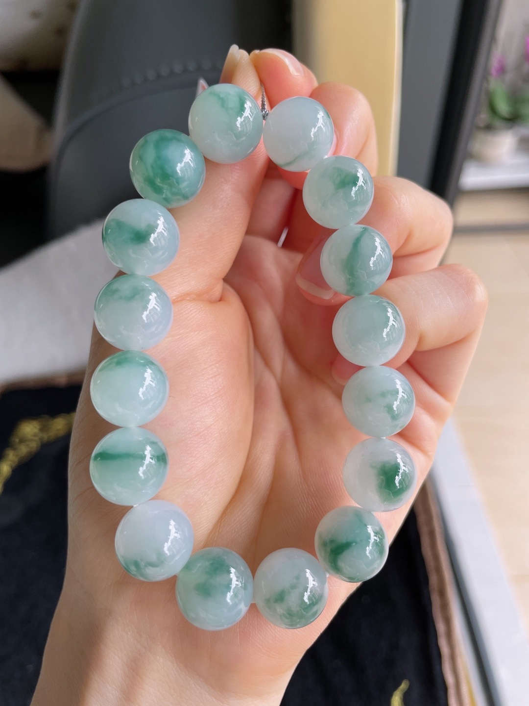 ️，缅甸天然翡翠A货，冰飘花手串，尺寸：12.6mm。-2338