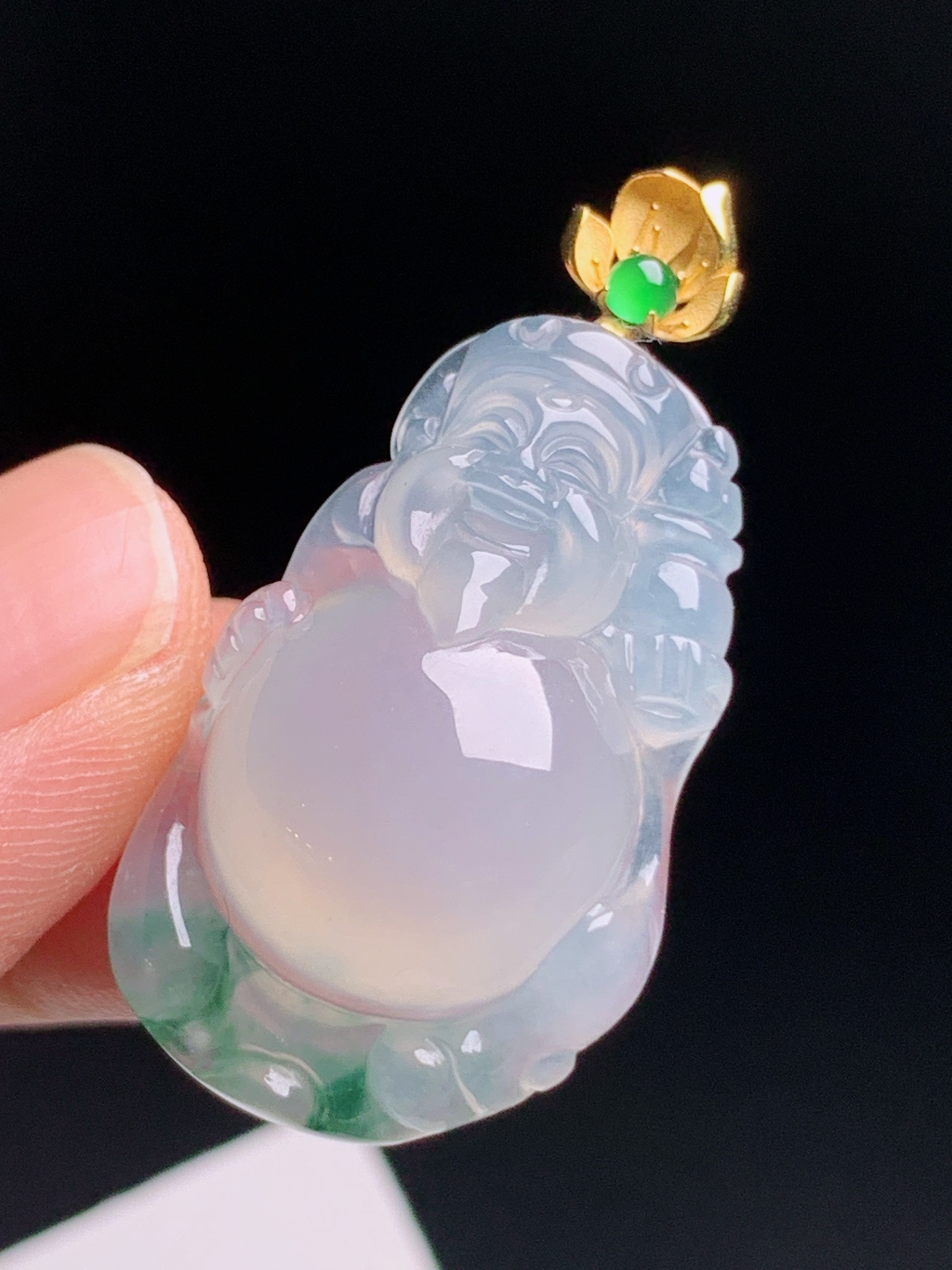 冰种飘花财神爷吊坠，冰透起光雕工喜庆，招财纳福造型别致 080720
