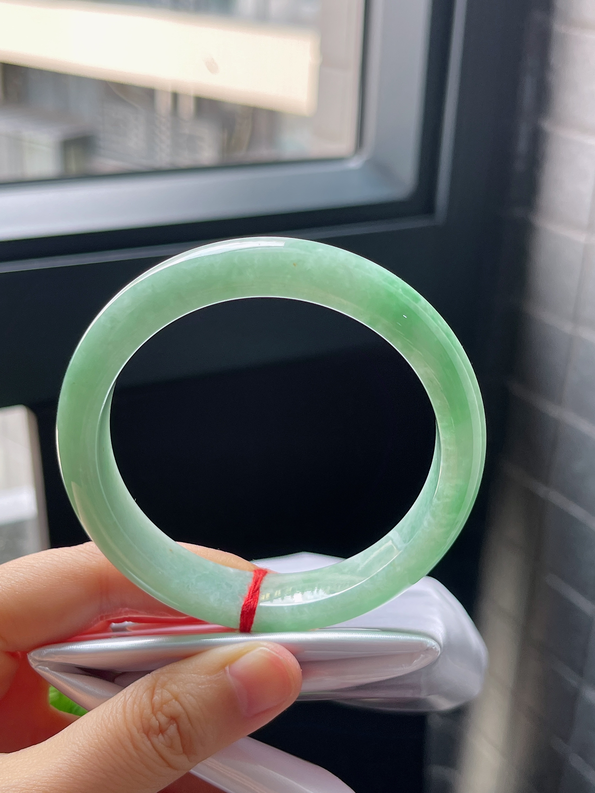 圈口58，糯化种晴绿翡翠正圈手镯
