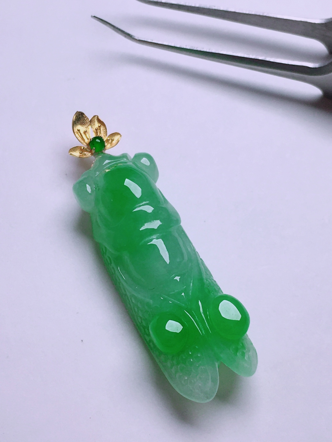 ️一鸣惊人吊坠，晶莹剔透，新颖时尚，无裂，31-10.5-7