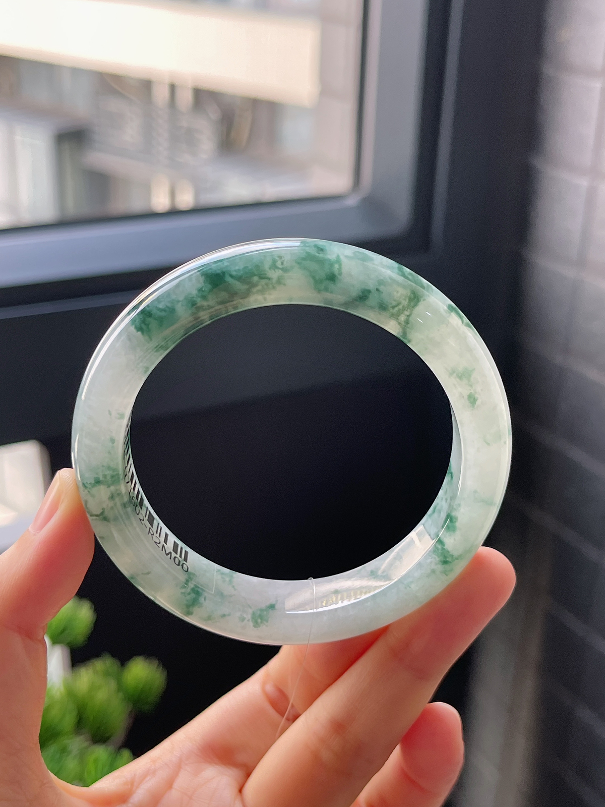 正圈55.2圈口，翡翠冰糯种飘绿手镯