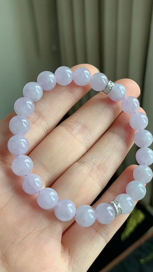 天然翡翠。珠链手串，尺寸8.2