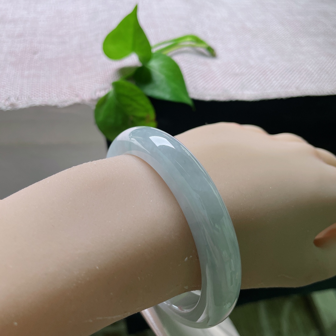 57.8/12/8.8，蓝底正圈，晶体线，冰底净白凝清辉，简约恬淡岁月温柔。ss55708a