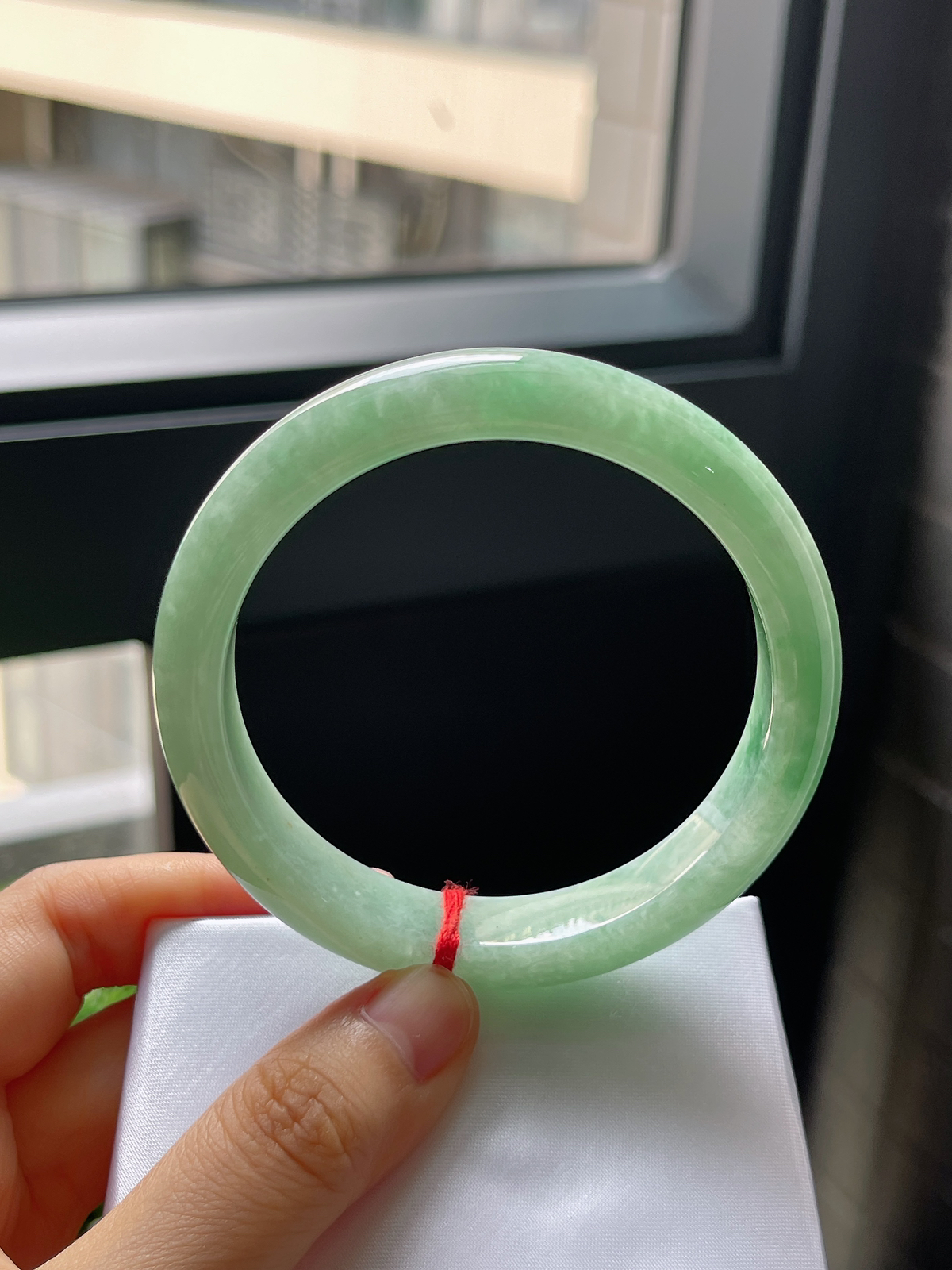 圈口58，糯化种晴绿翡翠正圈手镯