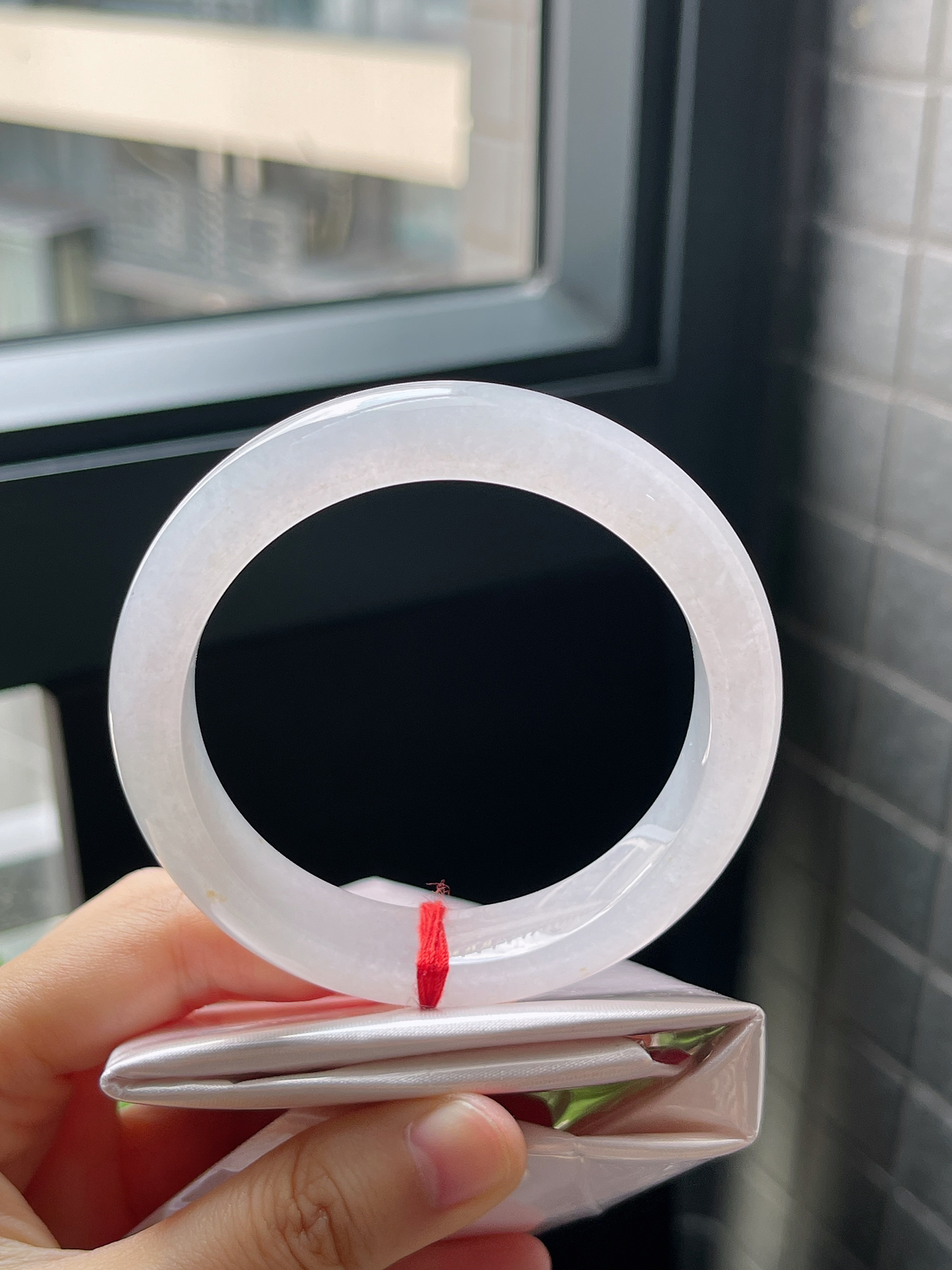 圈口57.8，冰糯种白色翡翠正圈手镯