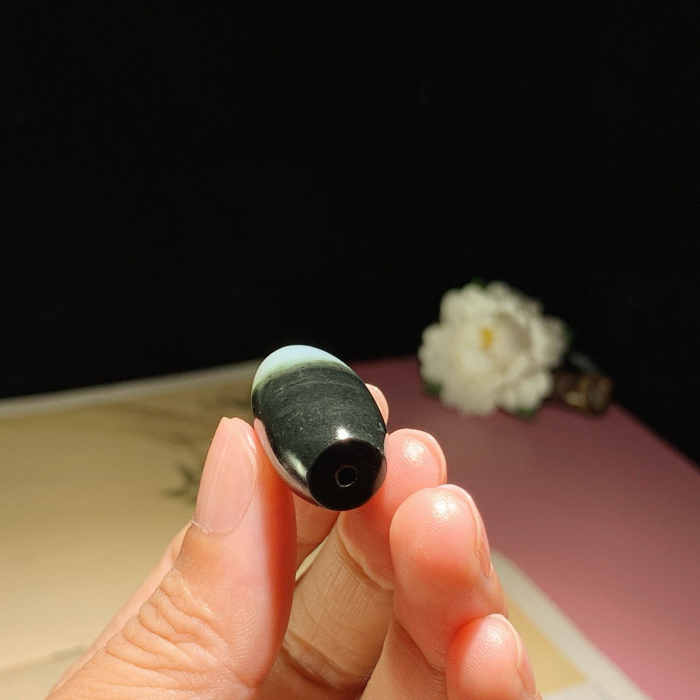 ￼ 和田玉白玉加蓝翠时来运转挂件 尺寸27/15重11.5克，玉质细腻油润 底色纯净 脂粉好，品质好！lt260720
