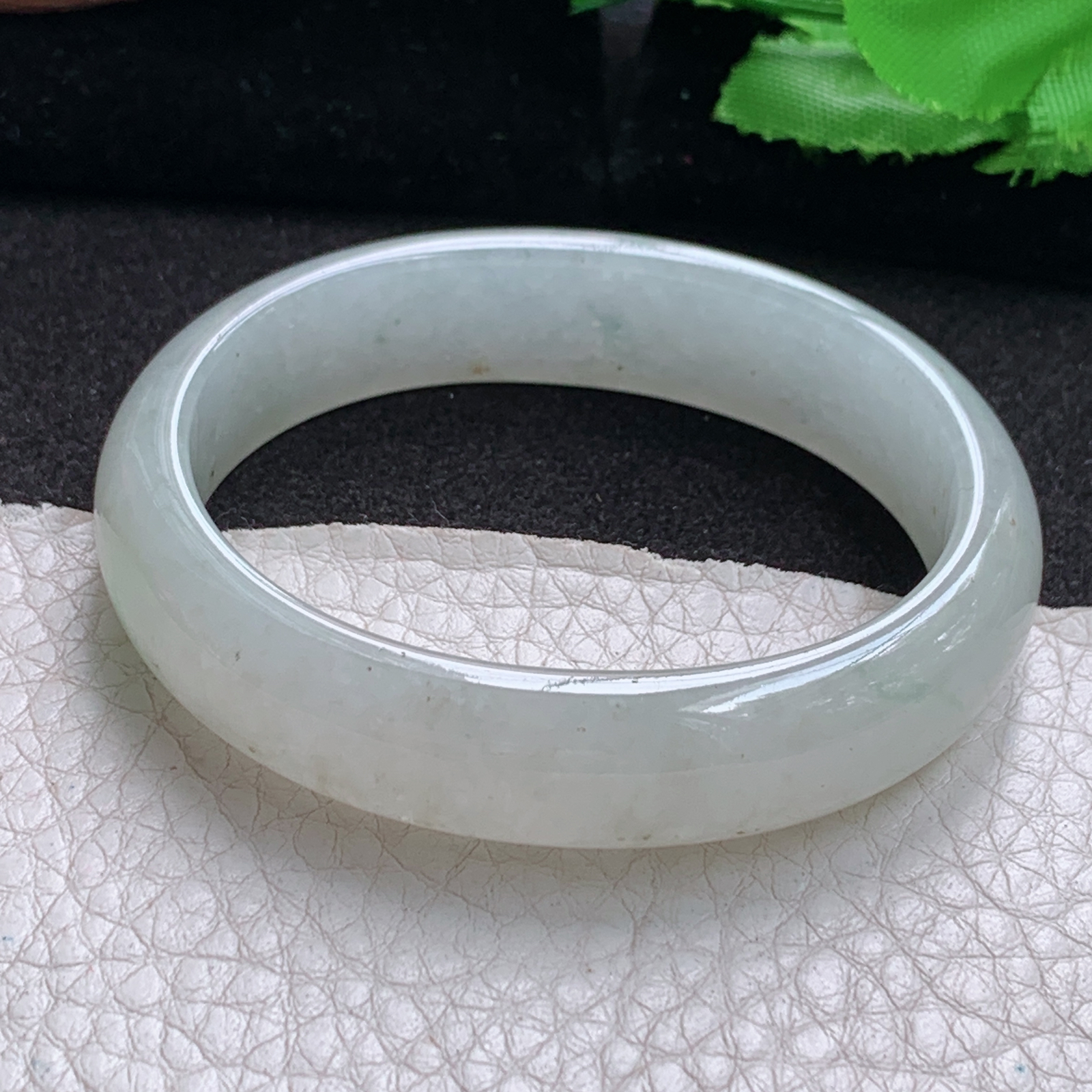 ll小圈口52.5*45*13*6.8贵妃镯 缅甸翡翠a货玉手镯 冰胶蛋形玉手环