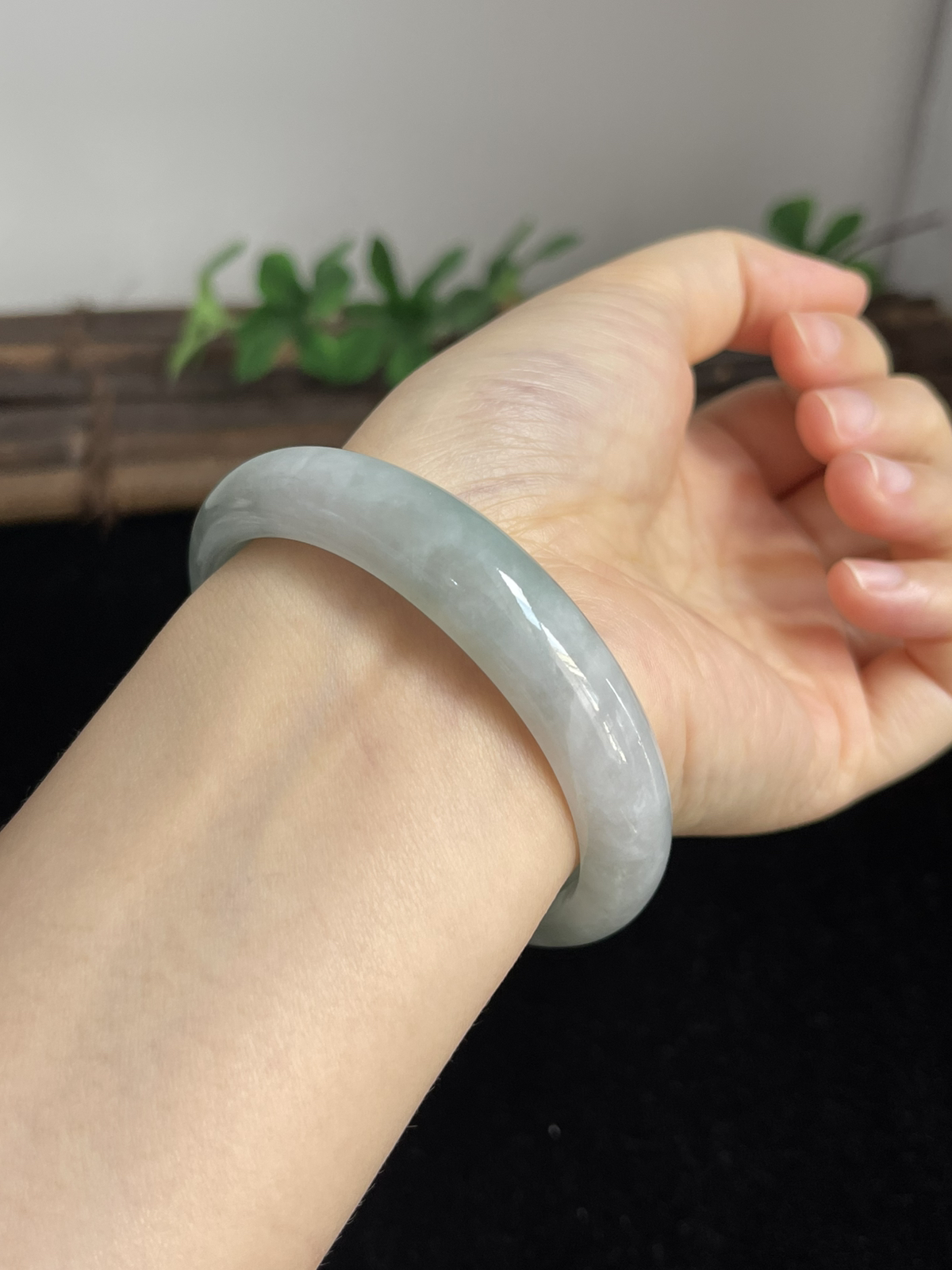 正圈57.3圈口，翡翠手镯