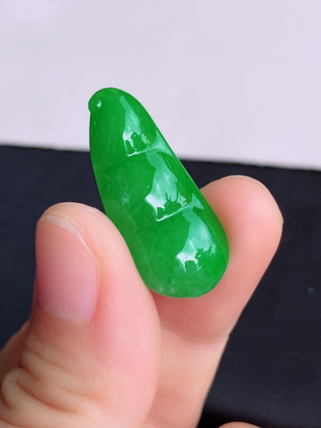 阳绿福豆，细腻精致，尺寸31.3/14.5/6.5/自然光实拍