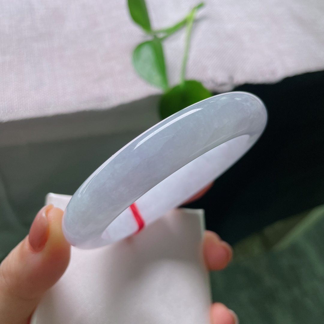 58.7/12.9/9.8，正圈，冰透底色搭配薄雾淡紫，清冷小众，仙气十足，年轻女生，有纹，ss56437a