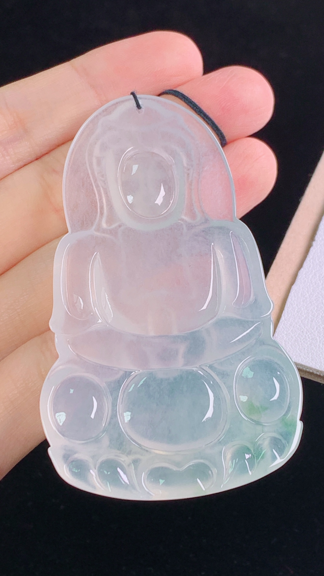 高品质 飘花观音 花色灵动，冰透起光，无裂 尺寸:68.5-43.0-5.8mm 18