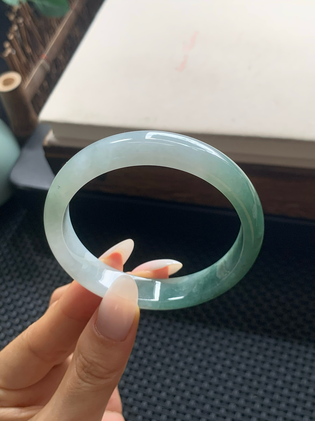55圈口油青半山水正圈手镯