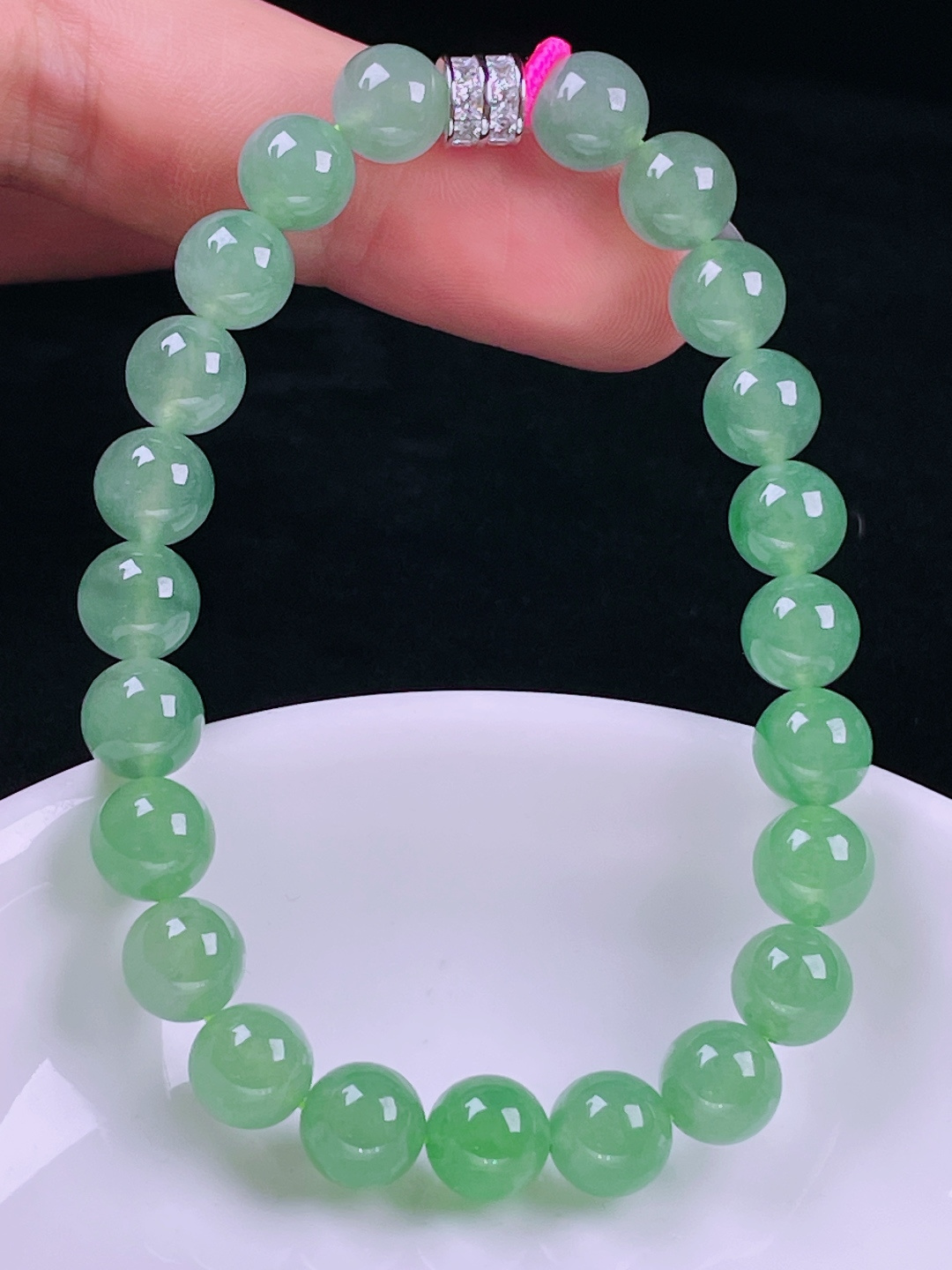 冰绿手串，老种起光，细底通透，尺寸：7.8mm0723