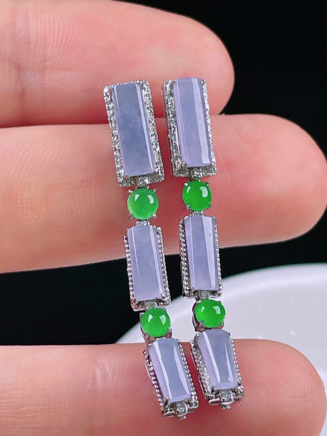 冰紫耳坠，老种起光，细底通透，尺寸：39/5.4/4.2mm0723