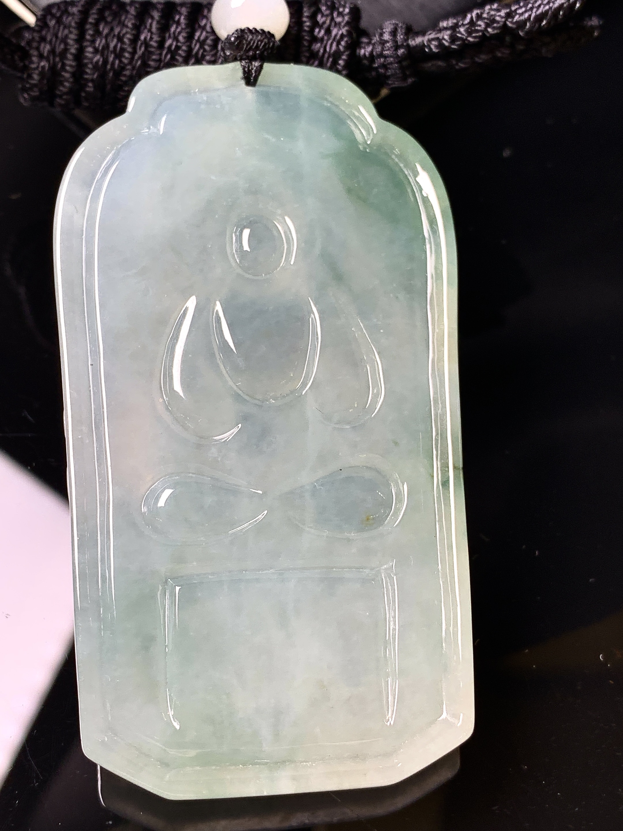 冰种观音菩萨吊坠 玉质细腻 色泽艳丽清新 水润亮眼 整体尺寸70*38.5*6.8 L1