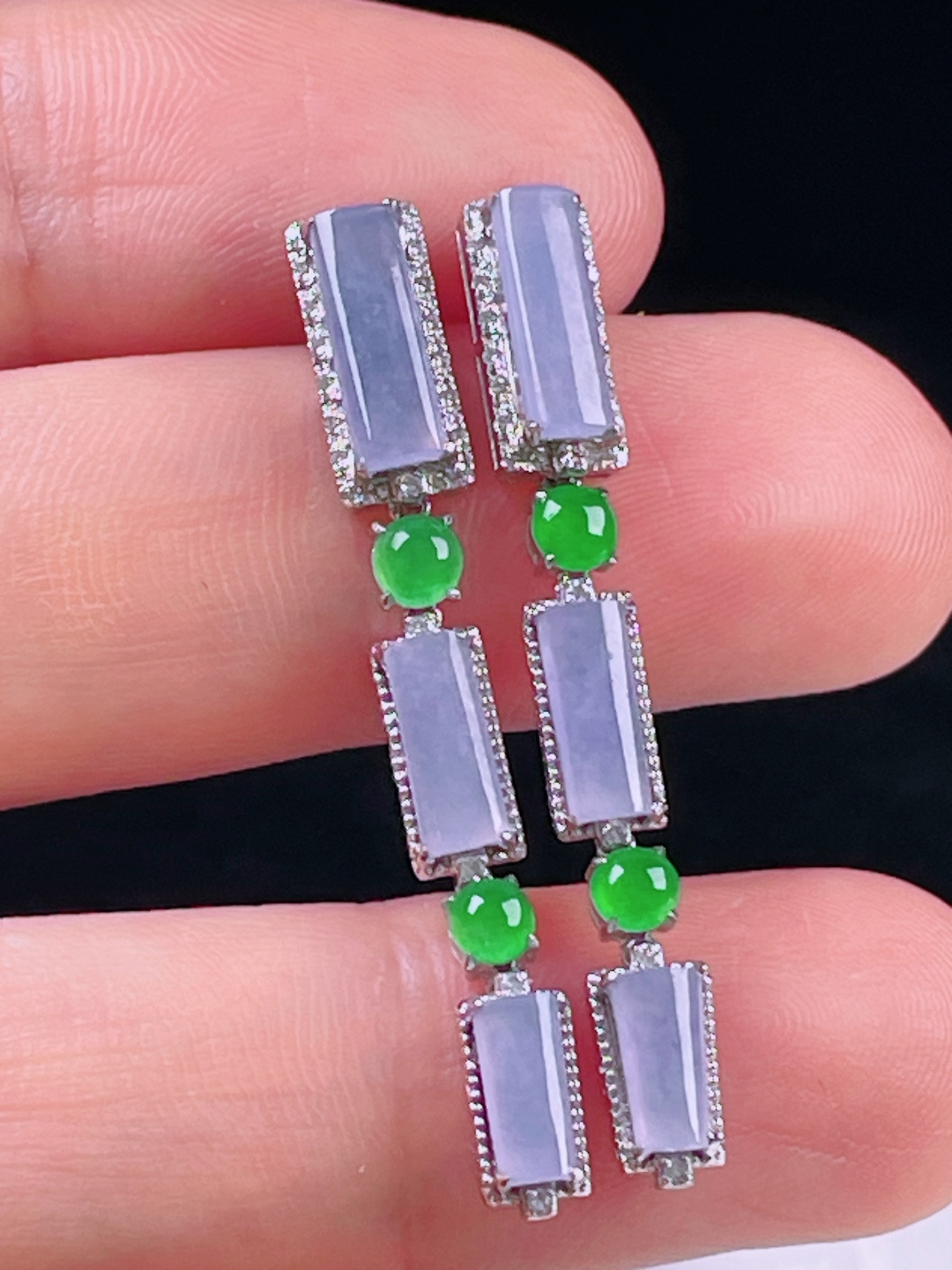 冰紫耳坠，老种起光，细底通透，尺寸：39/5.4/4.2mm0723