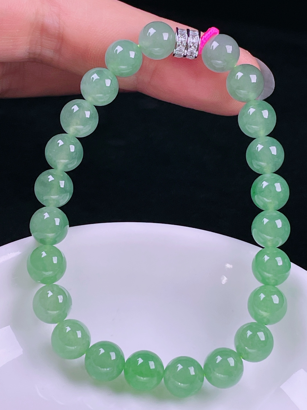 冰绿手串，老种起光，细底通透，尺寸：7.8mm0723