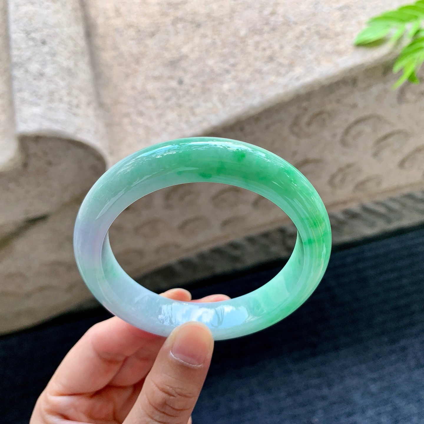 57圈口阳绿正圈手镯