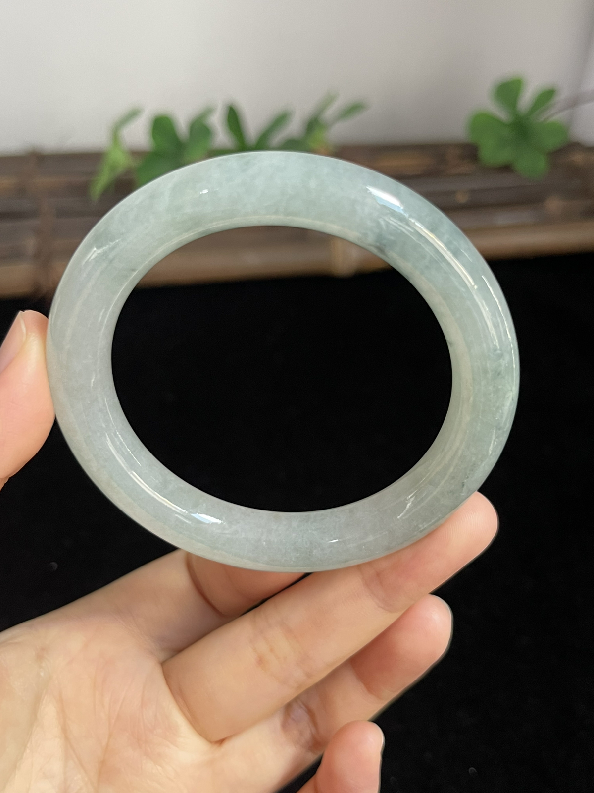 圆镯53圈口，翡翠手镯