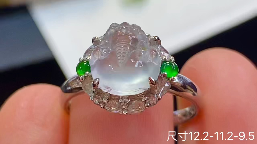18k金+钻玻璃种貔貅戒指，无裂，12.2-11.2-9.5
