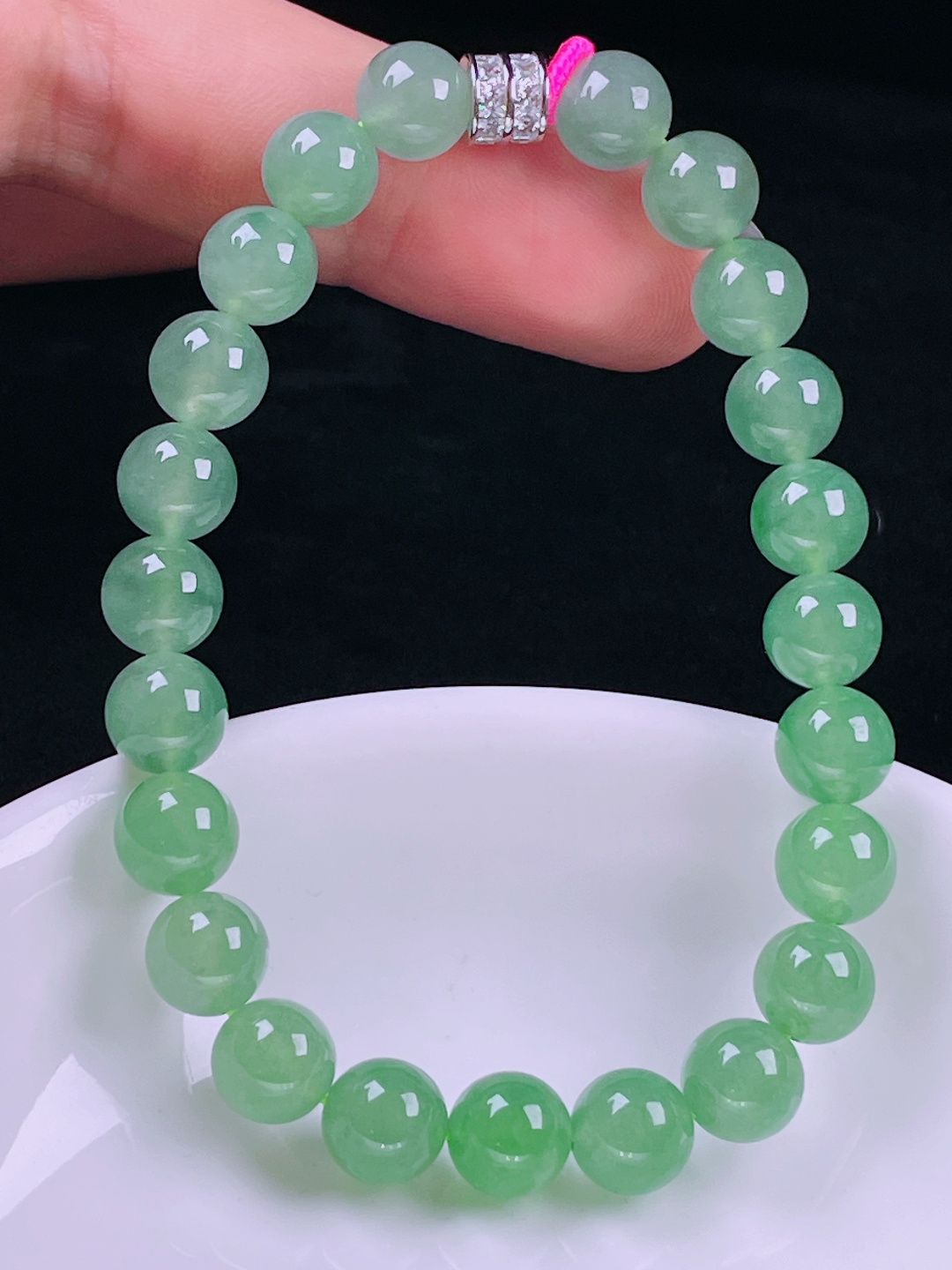 冰绿手串，老种起光，细底通透，尺寸：7.8mm0723