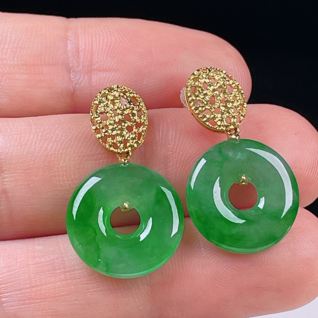 ️冰绿耳坠，老种起光，细底通透，尺寸：裸石15.7/3.2mm0723