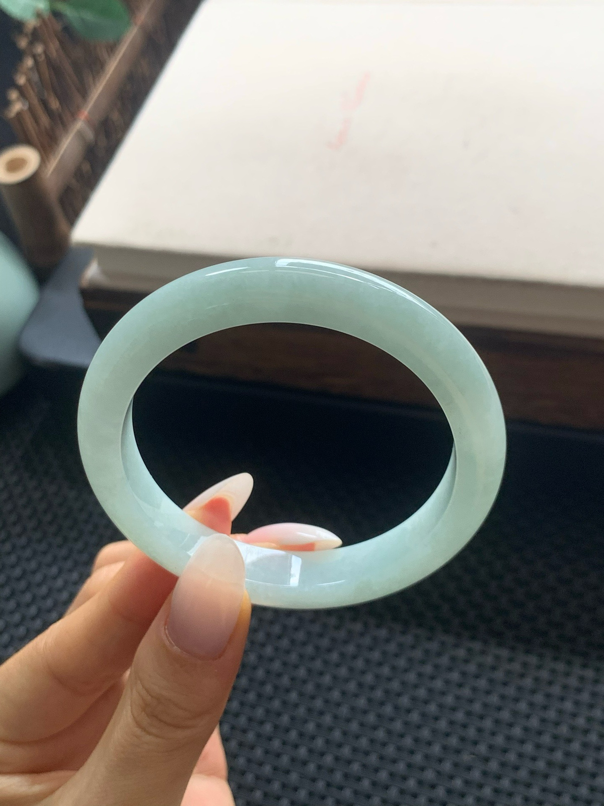 54圈口晴绿正圈手镯