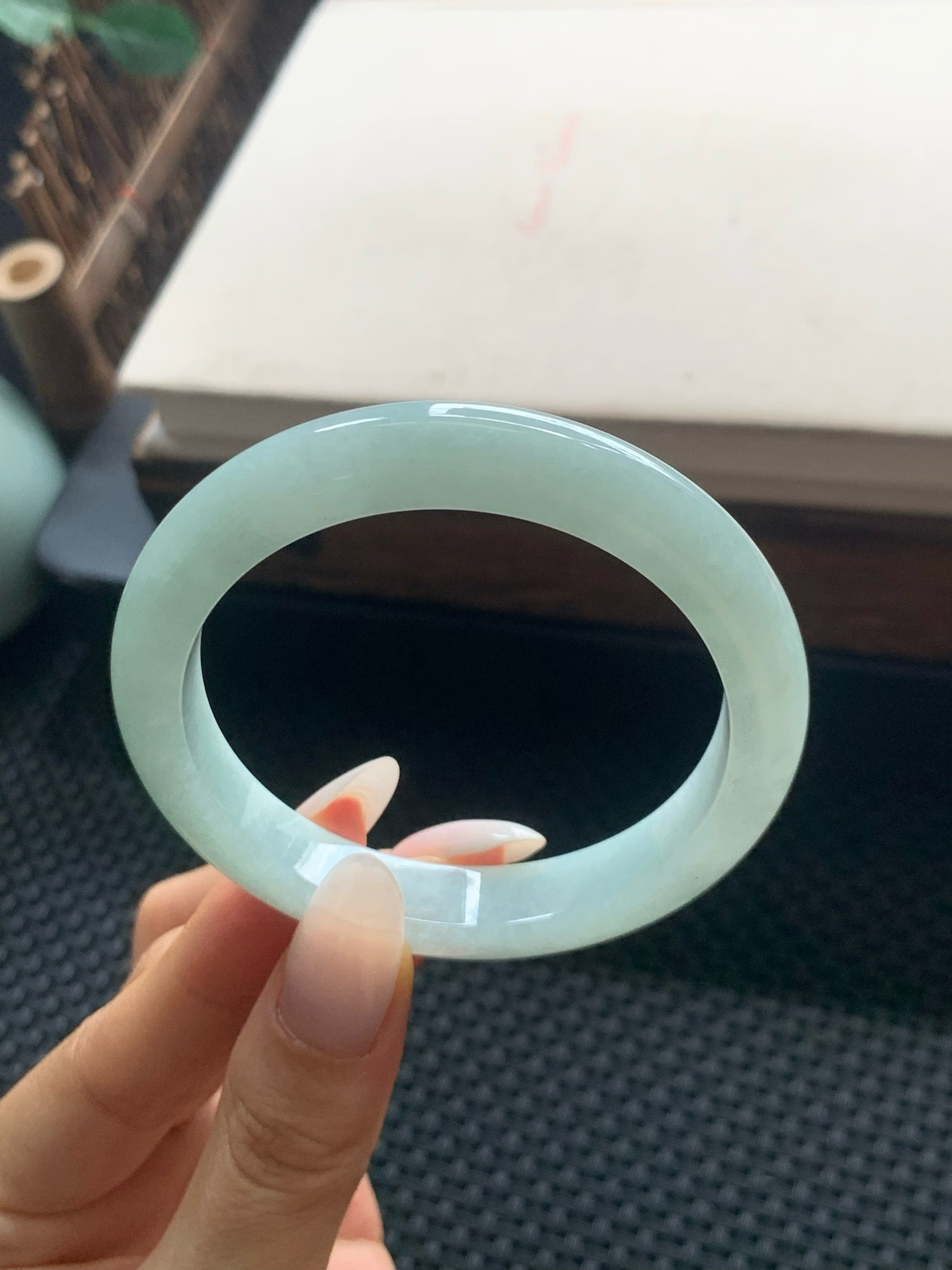 54圈口晴绿正圈手镯