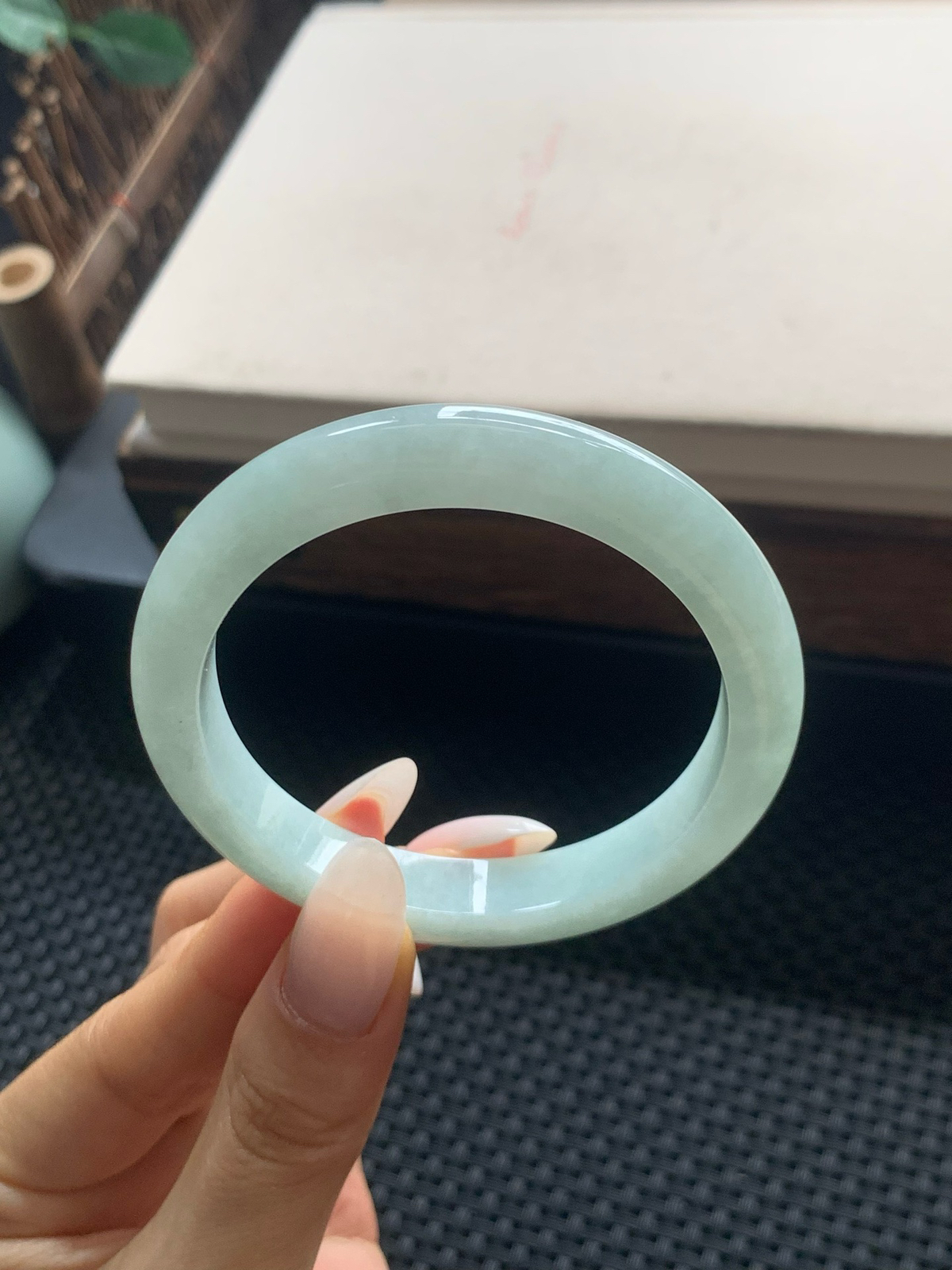 54圈口晴绿正圈手镯