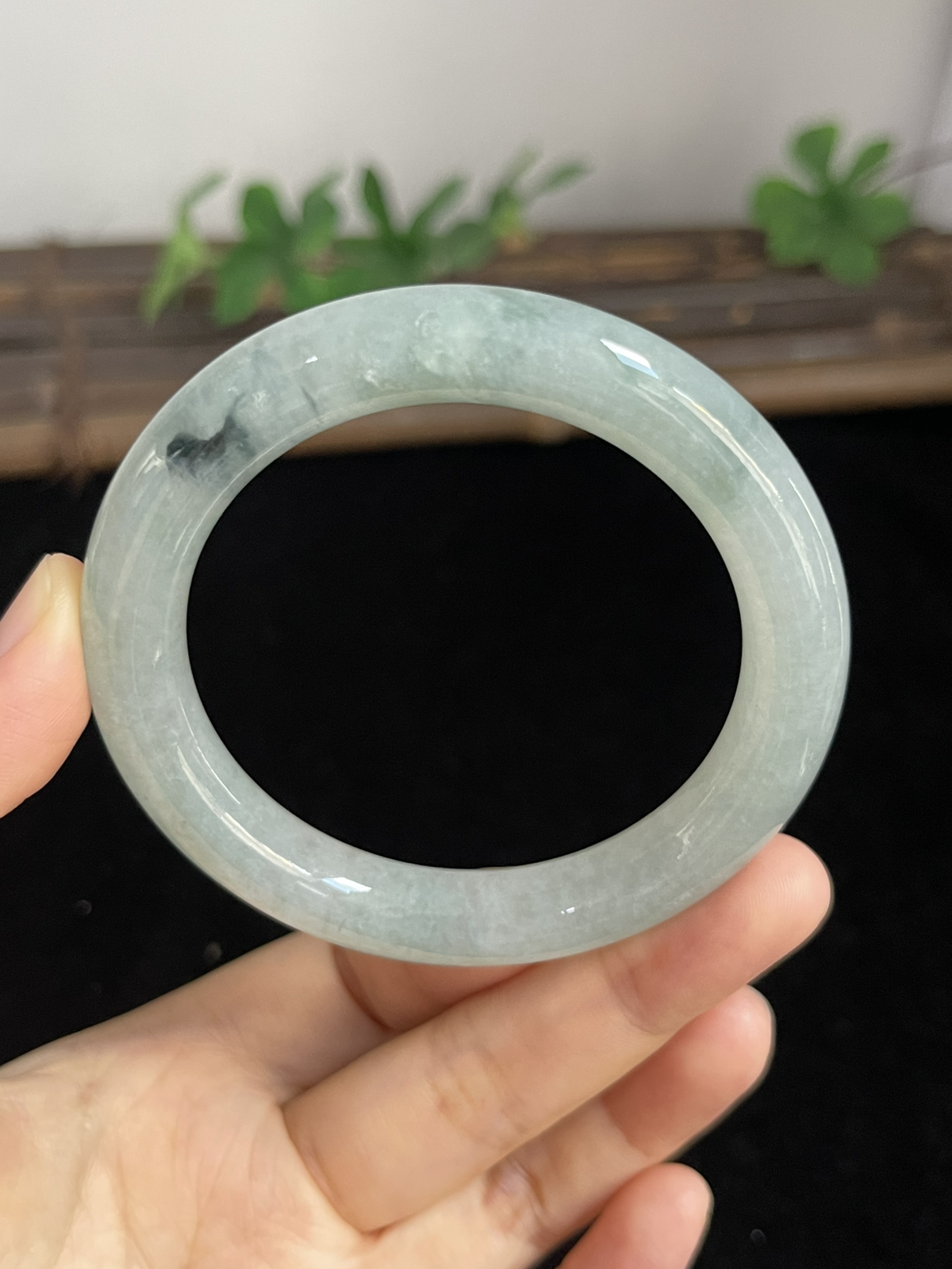 圆镯53圈口，翡翠手镯