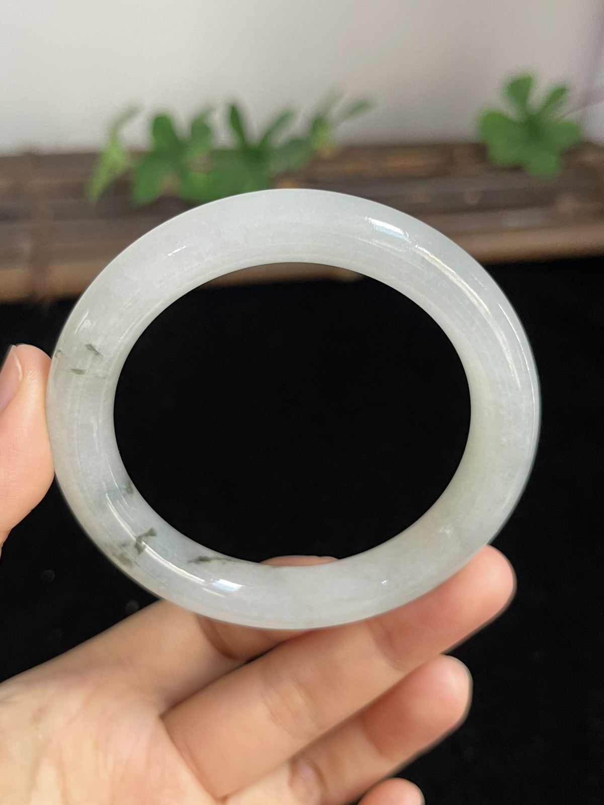 圆镯52圈口，翡翠手镯