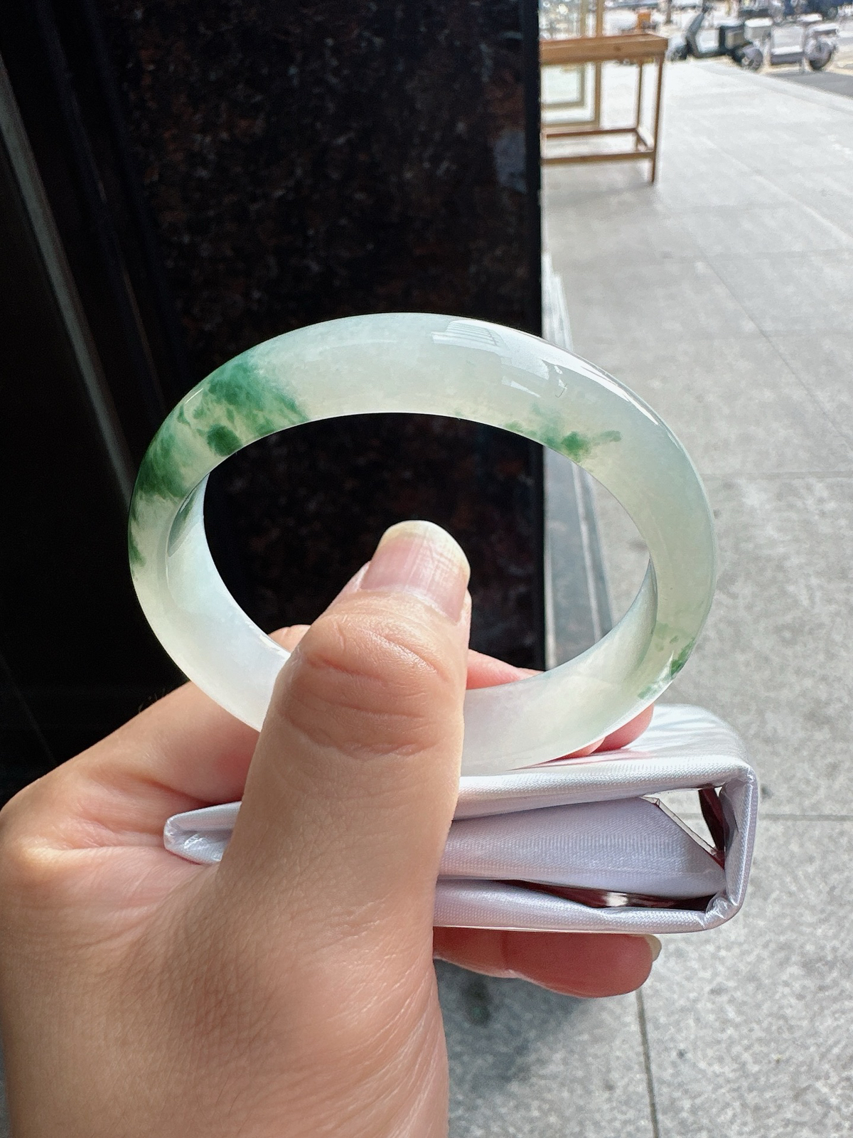 圈口54.7-13-6.4     【冰飘绿花贵妃手镯】圈口52  53可戴  质地细腻   种水好