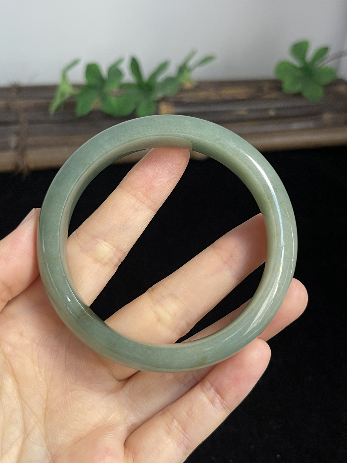 正圈56.7圈口，翡翠手镯