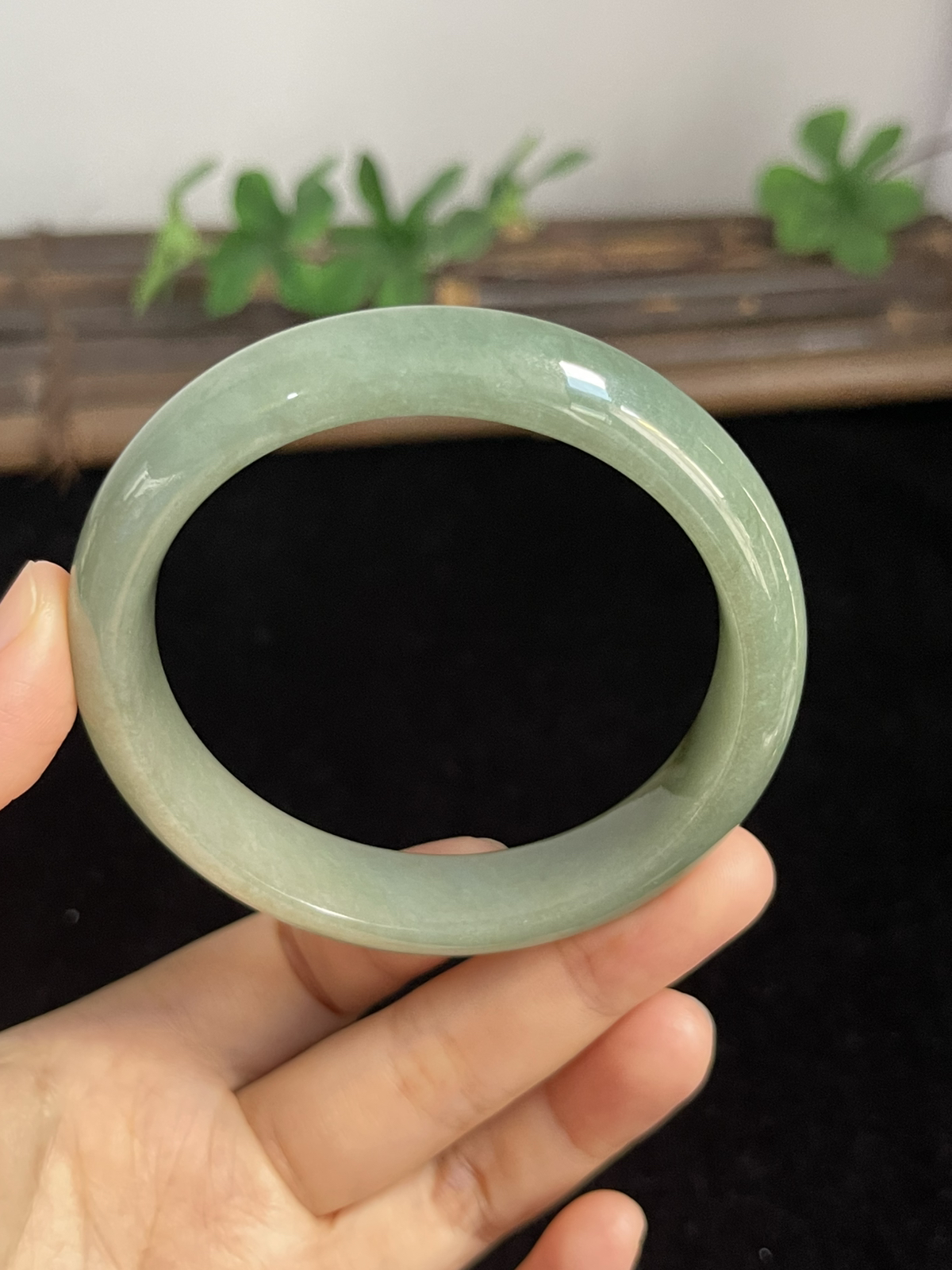正圈56.7圈口，翡翠手镯