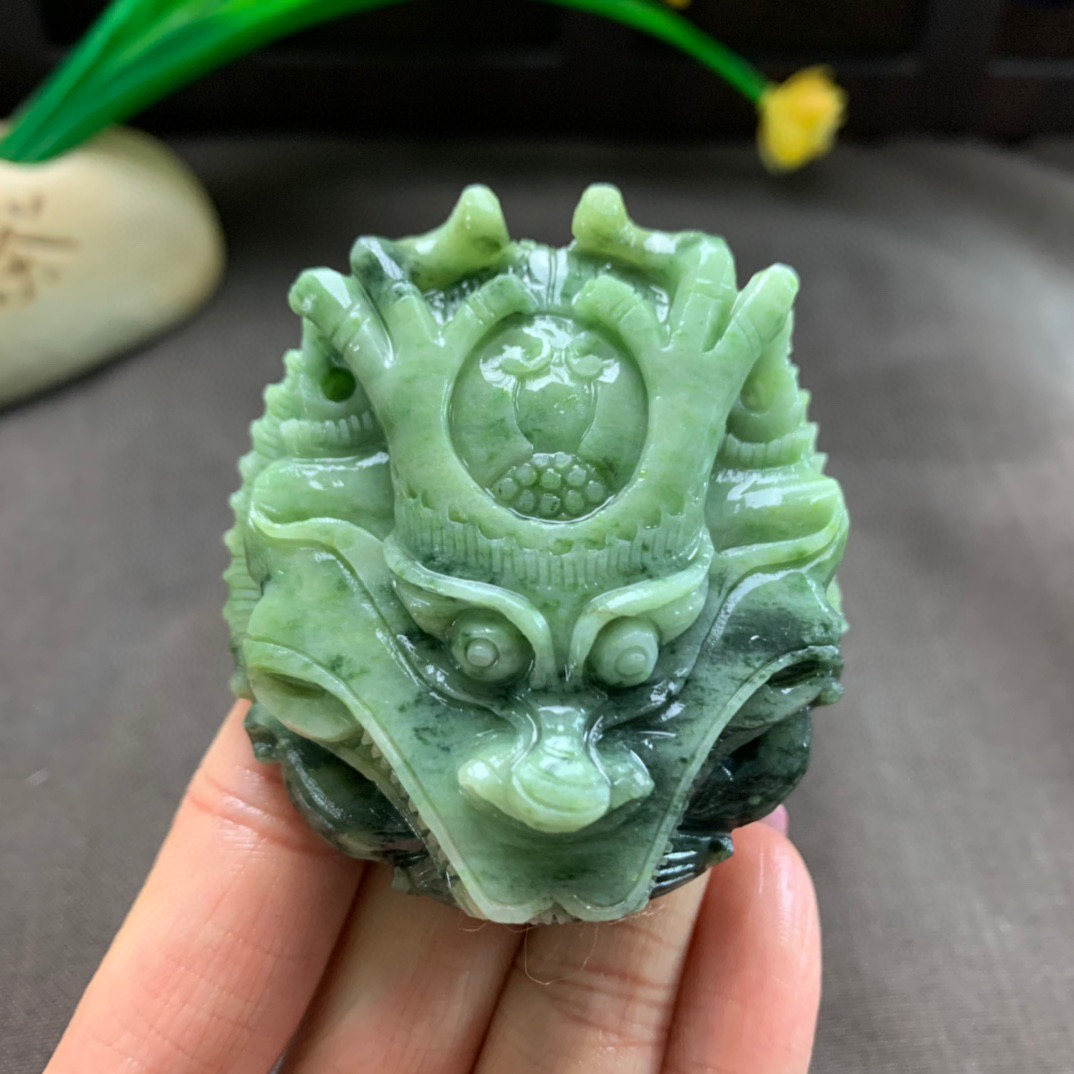 买一送1，2个价，拍1发2，拍2发4。以此类推。四大名玉独山玉 龙头皮带扣，龙把件，龙小摆件。规格5