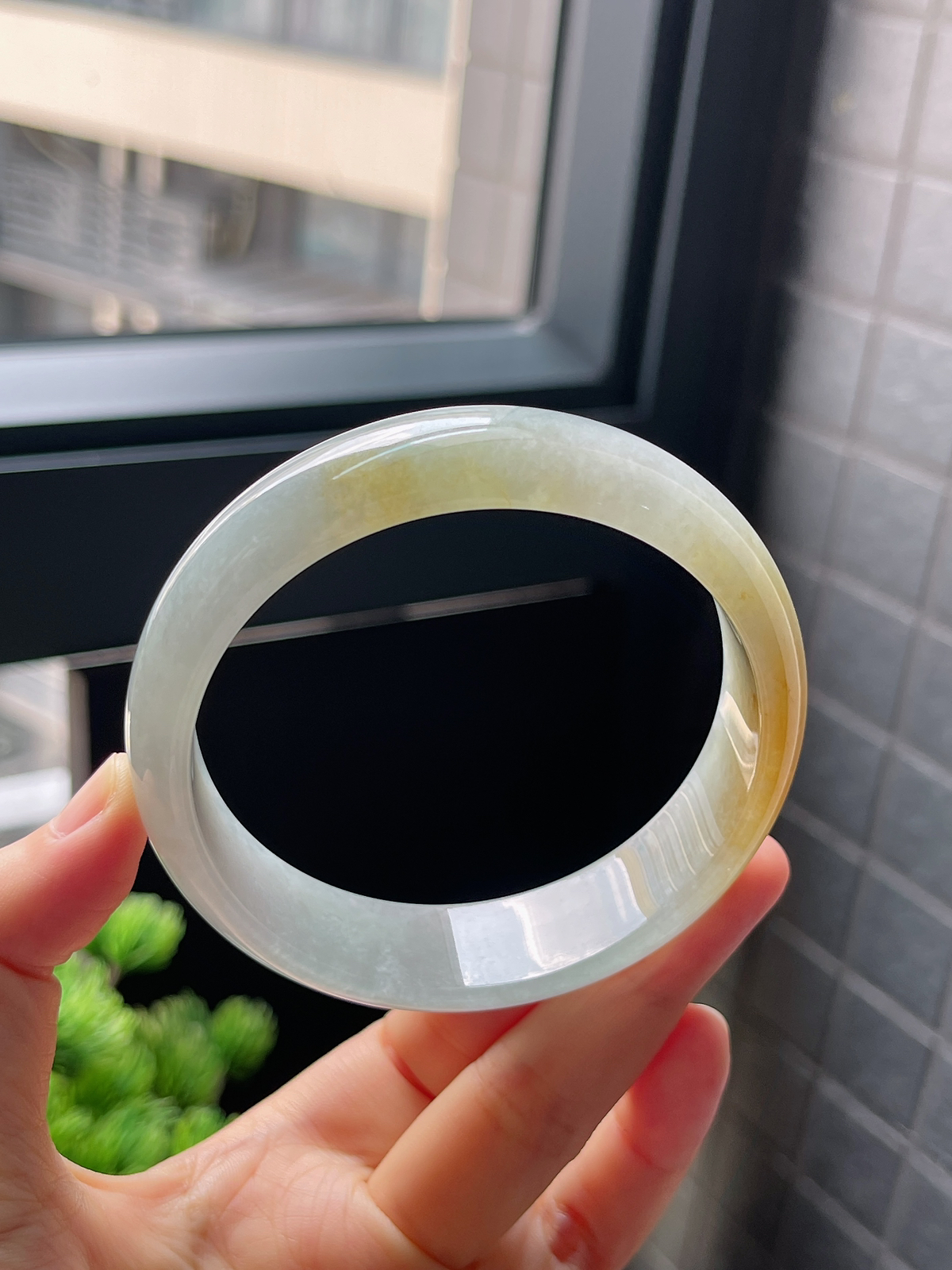 圈口63.5，冰糯种黄翡宽版翡翠手镯