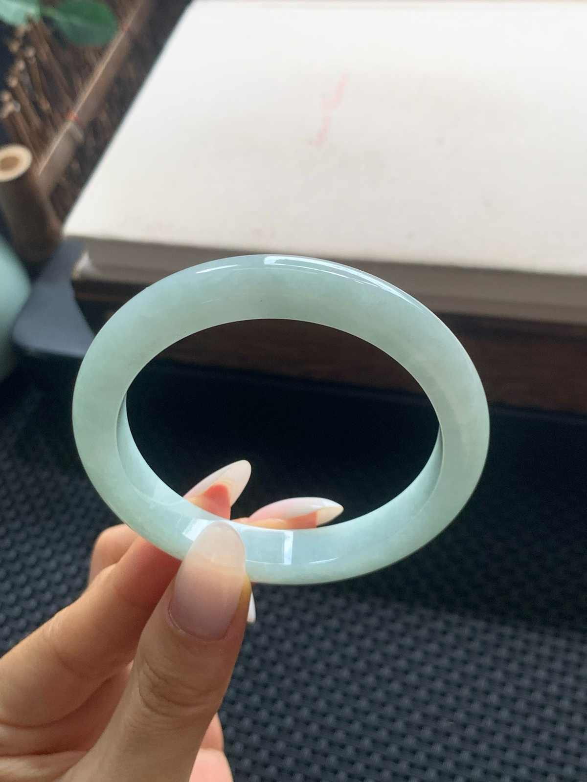 54圈口晴绿正圈手镯
