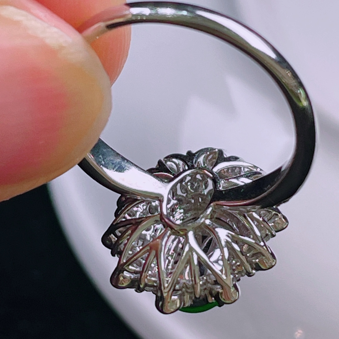 ️冰绿戒指，老种起光，细底通透，尺寸：裸石9.6/7.3/3.5mm0723