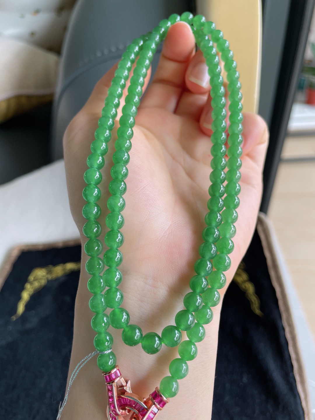 缅甸天然翡翠A货，冰种满绿冰绿珠链，尺寸：6mm112颗。【编4431】