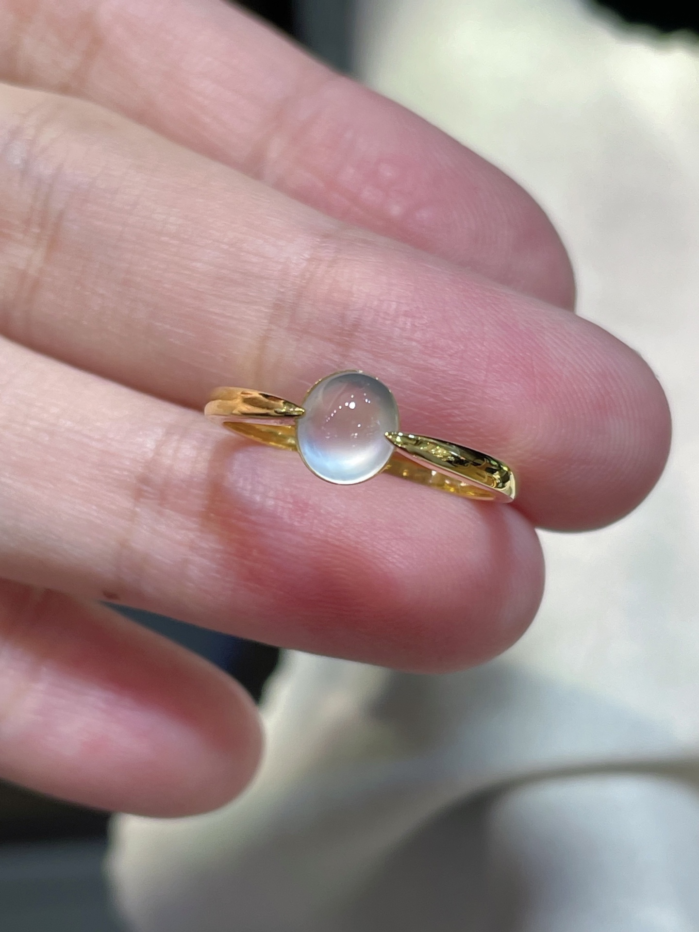️ 翡翠冰种蛋面戒指，起荧光，种水好好 裸石很饱满，专挑好品相，18k金钻石镶嵌，6.5-5.4-3.5