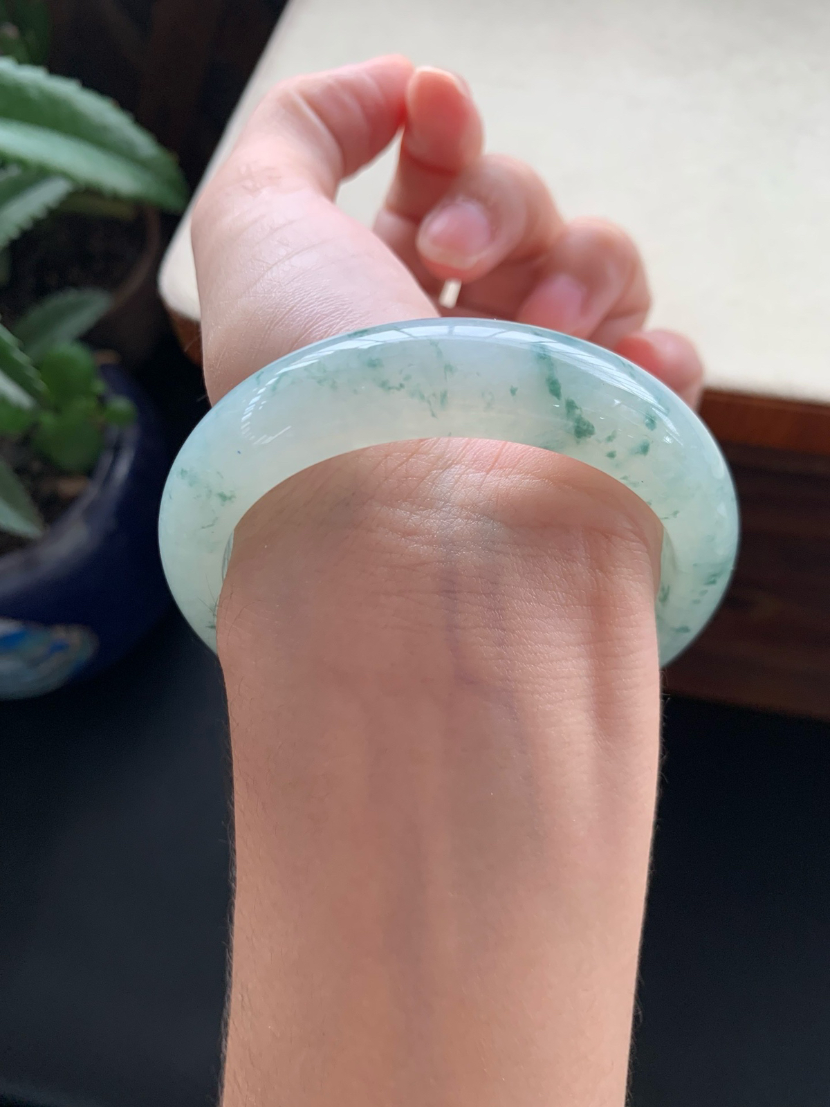 57圈口飘花正圈手镯