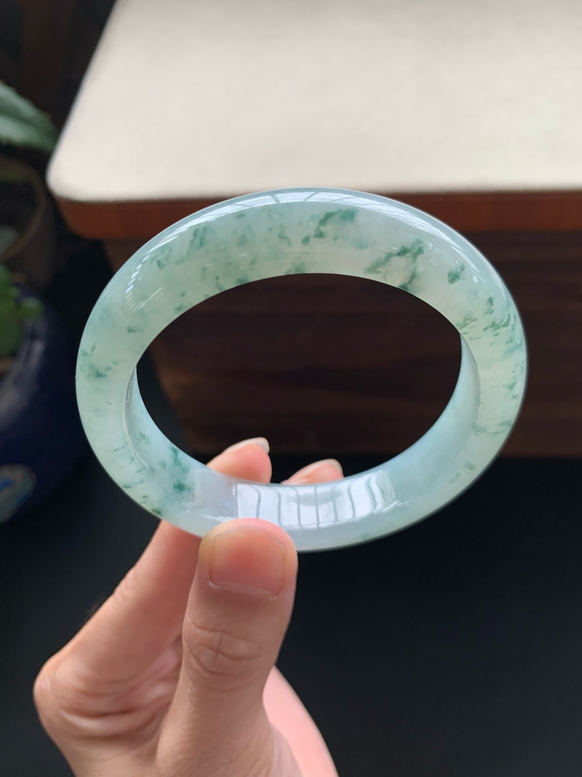 57圈口飘花正圈手镯