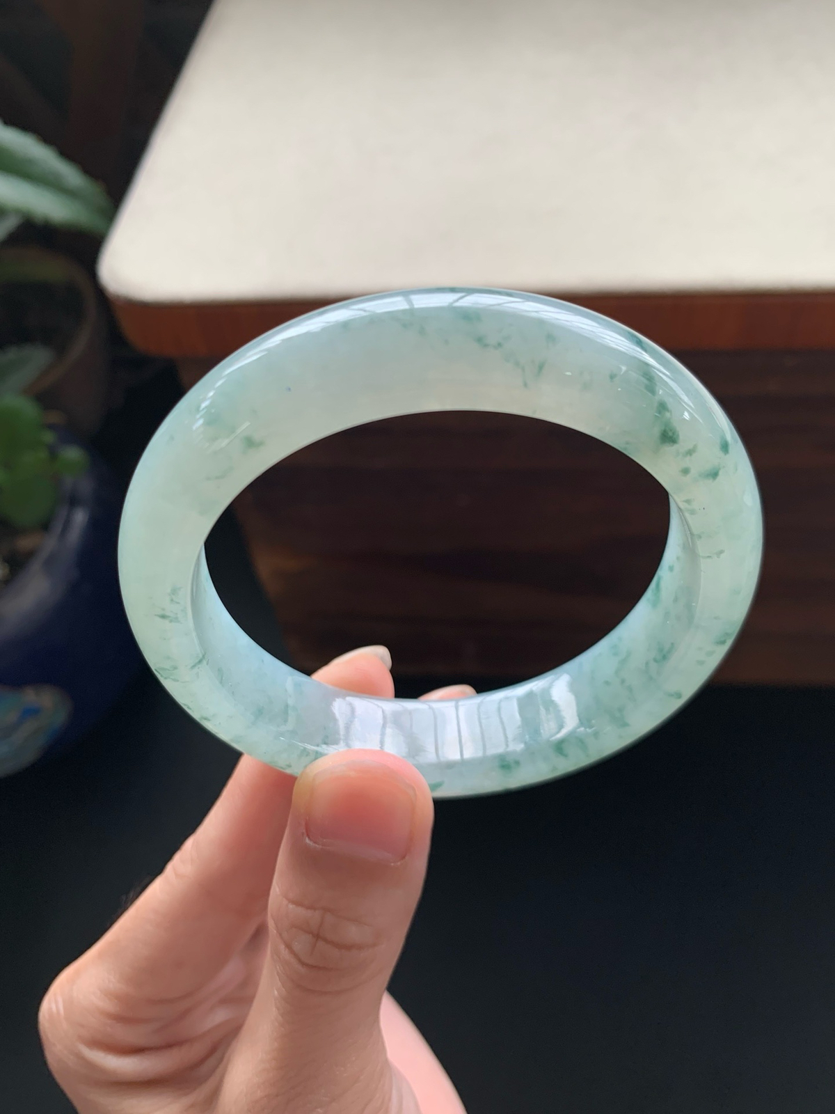 57圈口飘花正圈手镯
