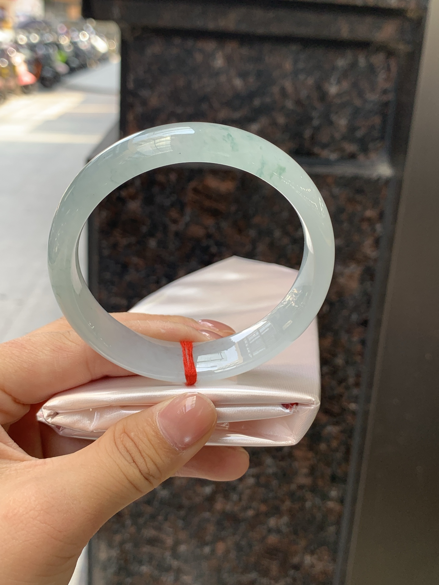 冰飘花正圈 59.3-15-7.3 0724-N1425 无裂，底妆冰润起光感，冰底中开出了朵朵蓝绿